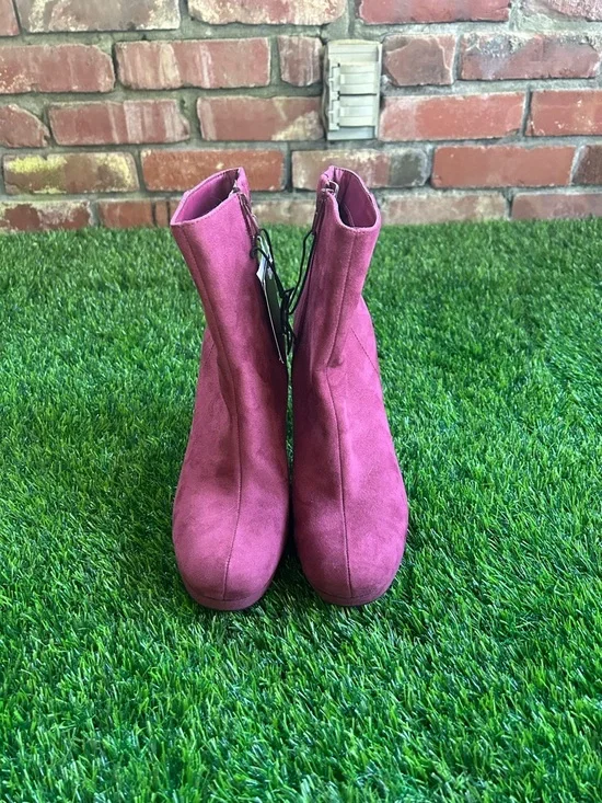 Women's Burgundy Suede Block Heel Ankle Boots - Picture 2 of 2